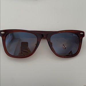 Ray-Ban wayfarer sunglasses